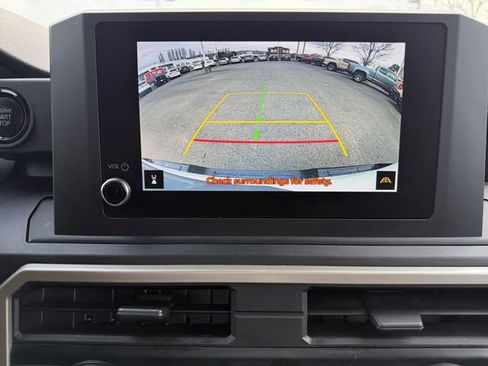 Used 2024 Toyota Tacoma SR image 21