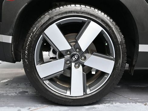 Used 2024 Hyundai Santa Fe Limited image 14