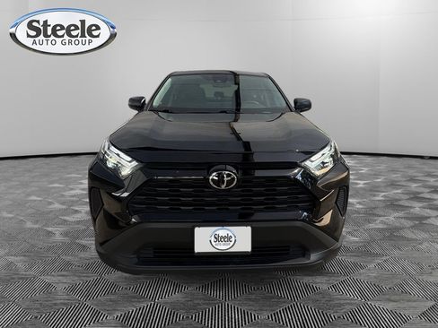 Used 2025 Toyota RAV4 LE FWD image 8