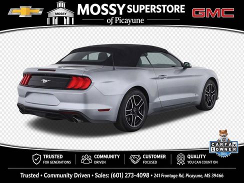Used 2022 Ford Mustang Premium RWD image 4