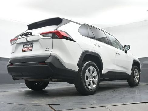Certified 2023 Toyota RAV4 LE AWD/4WD image 32