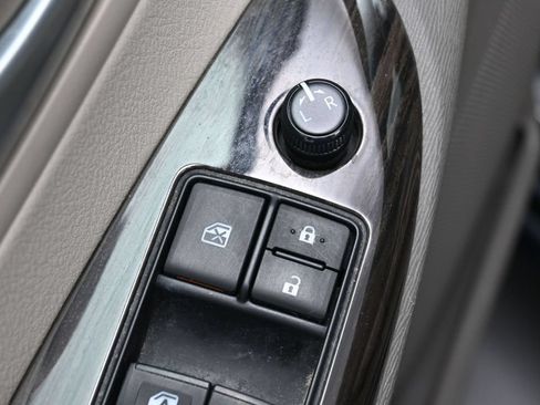 Certified 2017 Toyota Sienna XLE w/ XLE Navigation Package FWD image 12