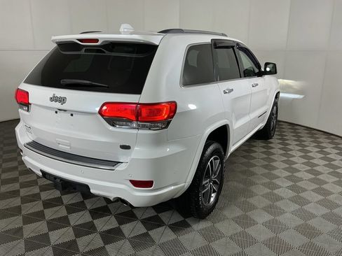 Used 2020 Jeep Grand Cherokee Overland w/ Interior Metal Package AWD/4WD image 9