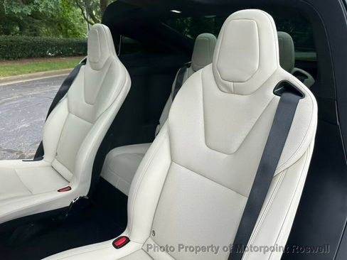 Used 2022 Tesla Model X AWD/4WD image 16