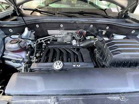 Used 2019 Volkswagen Atlas SEL Premium image 31