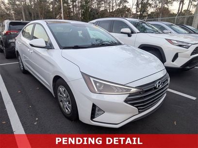 Used 2019 Hyundai Elantra SE