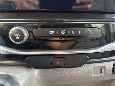 Used 2024 Ford Transit 350 XLT image 26