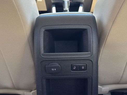 Used 2013 Volkswagen Jetta SE FWD image 25