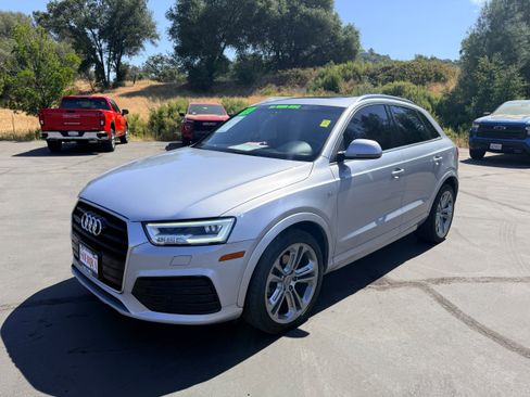 Used 2018 Audi Q3 2.0T Premium Plus w/ Premium Plus Package AWD/4WD image 2