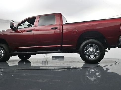 Used 2024 RAM 2500 Tradesman w/ Chrome Appearance Group AWD/4WD image 34