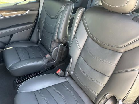 New 2025 Cadillac XT6 Premium Luxury w/ Platinum Package image 19