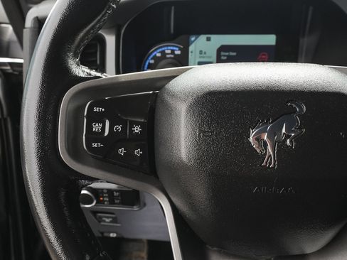 Used 2023 Ford Bronco Black Diamond AWD/4WD image 16