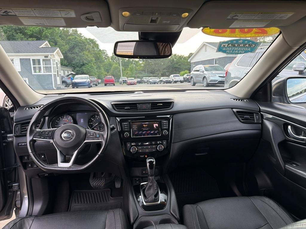 Used 2018 Nissan Rogue SL w/ Premium Package AWD/4WD image 18
