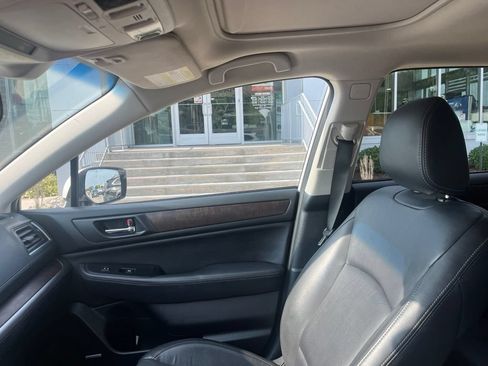 Used 2015 Subaru Outback 2.5i Limited AWD/4WD image 12