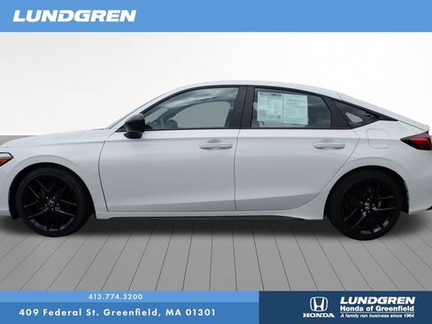 Used 2023 Honda Civic Sport image 4