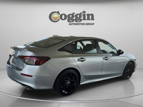 Certified 2025 Honda Civic Sport image 5