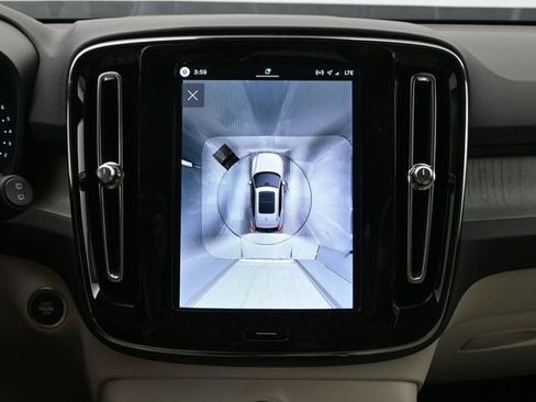 New 2026 Volvo XC40 B5 Ultra w/ Protection Package Premier AWD/4WD image 21