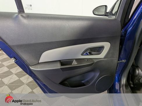 Used 2013 Chevrolet Cruze LS FWD image 21