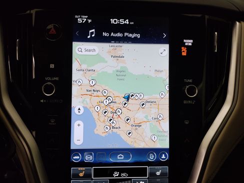 Used 2025 Subaru Outback Premium image 29