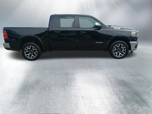 Used 2025 RAM 1500 Laramie AWD/4WD image 7