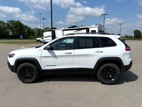 Used 2021 Jeep Cherokee Trailhawk image 6