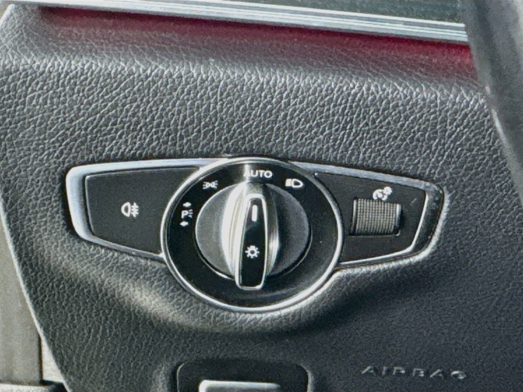 Used 2022 Mercedes-Benz E 350 Sedan image 14