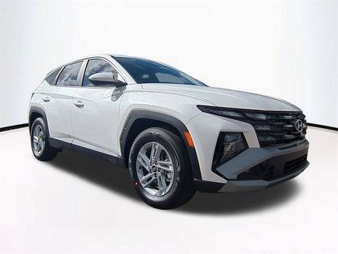 New 2026 Hyundai Tucson SE image 2