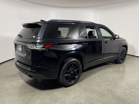 Used 2020 Chevrolet Traverse Premier w/ Redline Edition FWD image 3