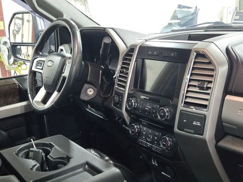 Used 2017 Ford F350 Lariat w/ Chrome Package image 9