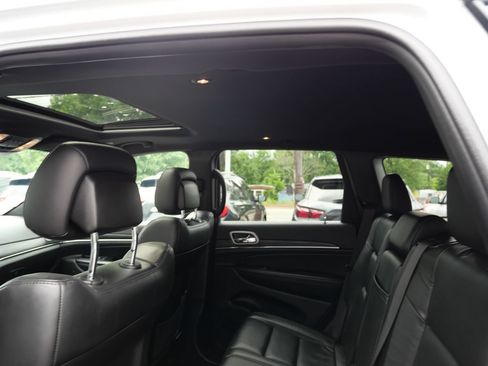 Used 2020 Jeep Grand Cherokee Limited w/ Premium Lighting Group AWD/4WD image 22