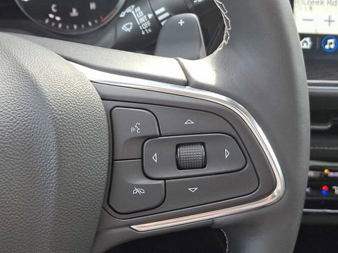 Certified 2022 Buick Envision Essence w/ Technology Package I image 25