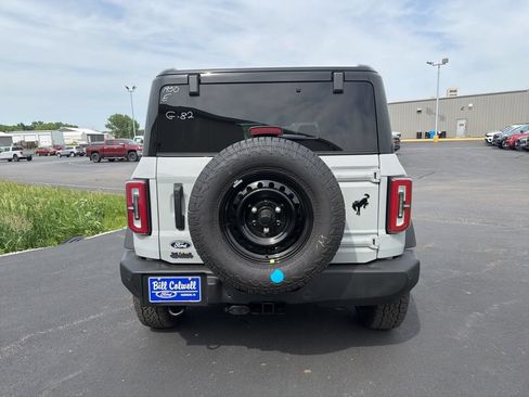 New 2026 Ford Bronco Outer Banks AWD/4WD image 4