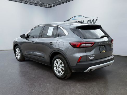 Used 2023 Ford Escape Active image 5