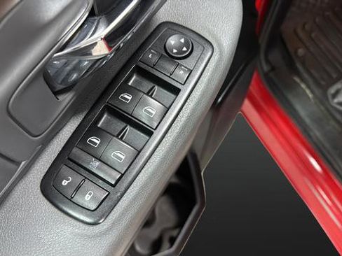 Used 2015 RAM 1500 Big Horn image 29