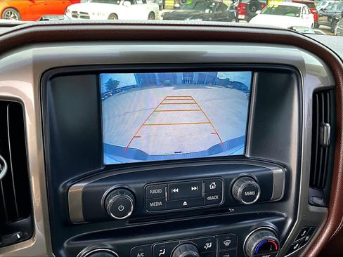 Used 2017 Chevrolet Silverado 1500 High Country image 26