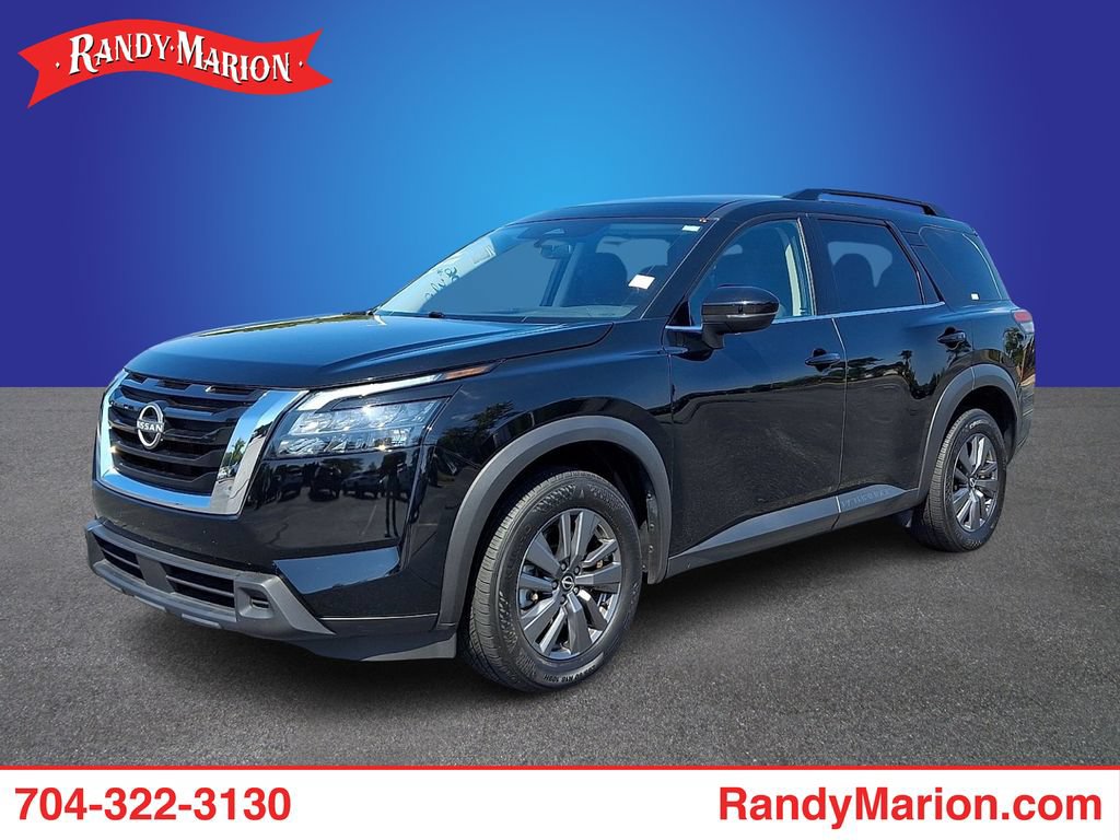 Used 2025 Nissan Pathfinder SV AWD/4WD image 1