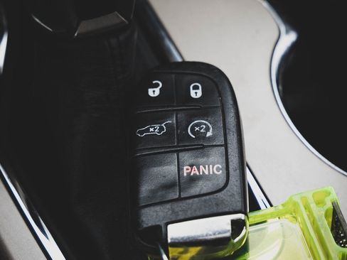 Used 2016 Jeep Grand Cherokee Limited 75th Anniversary image 7