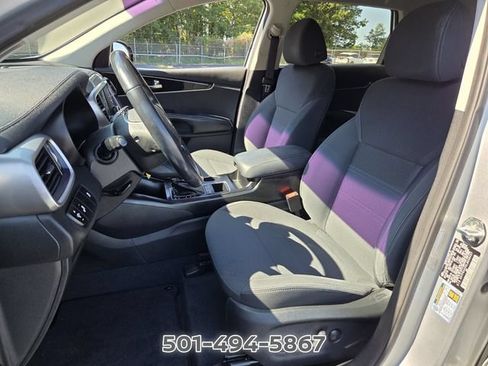 Used 2020 Kia Sorento LX w/ LX I4 Convenience Package FWD image 9