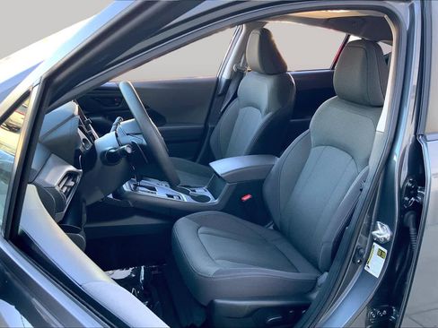 Certified 2024 Subaru Crosstrek 2.0i Premium AWD/4WD image 9
