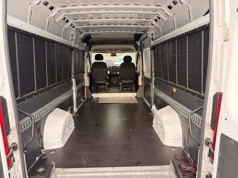 Used 2017 RAM ProMaster 3500 w/ Premium Appearance Group image 19