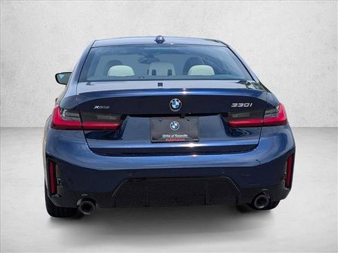 New 2026 BMW 330i xDrive Sedan w/ M Sport Package AWD/4WD image 5
