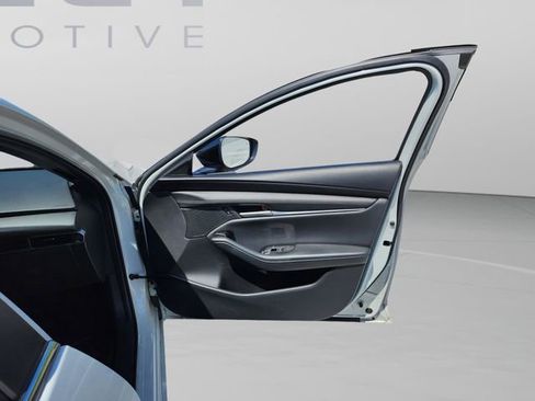 Used 2025 MAZDA MAZDA3 s Sport FWD image 13