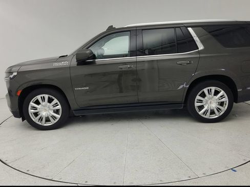 Used 2021 Chevrolet Tahoe High Country RWD image 4