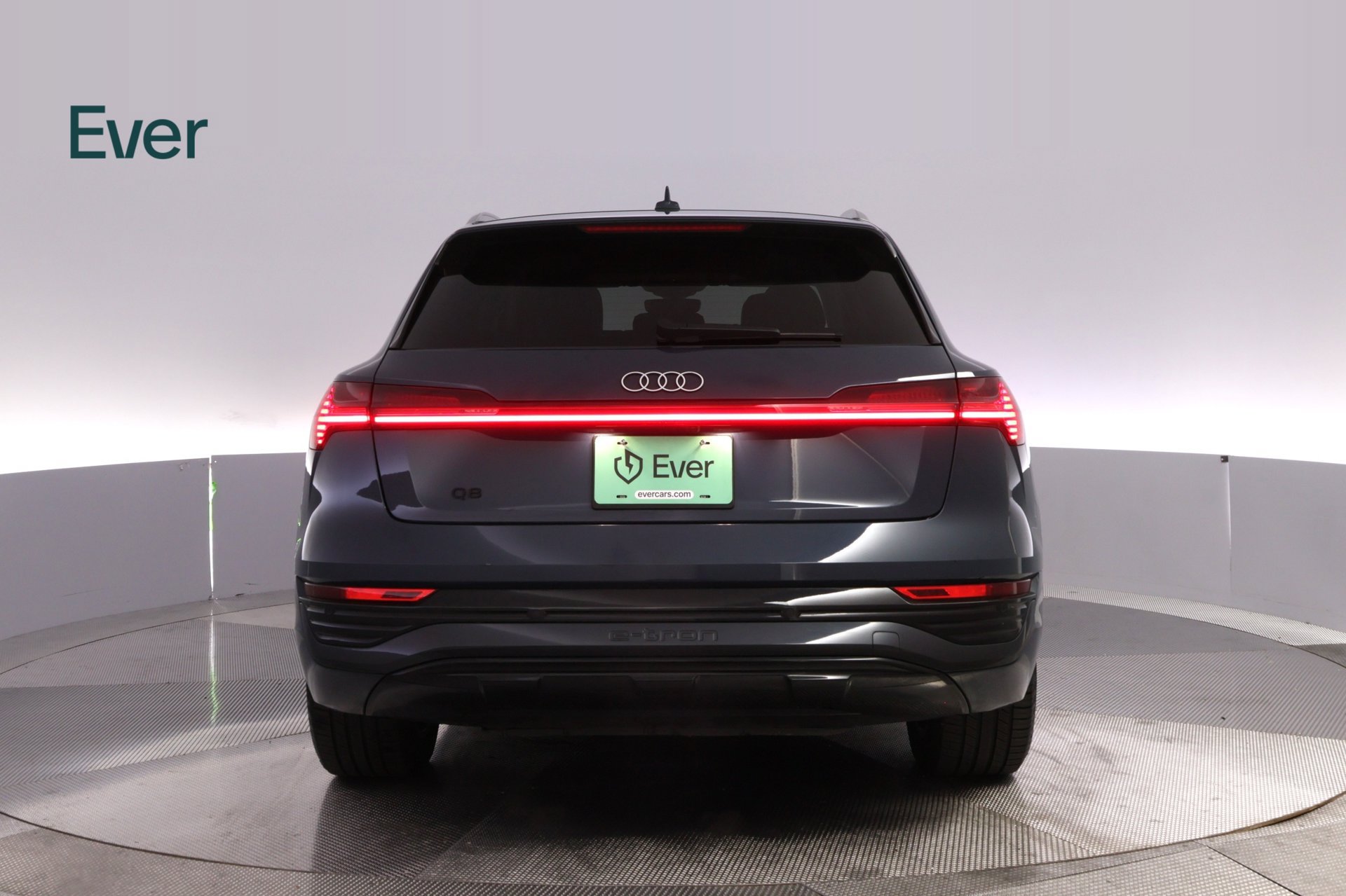 Used 2024 Audi Q8 e-tron Premium Plus w/ Prestige Package AWD/4WD image 15