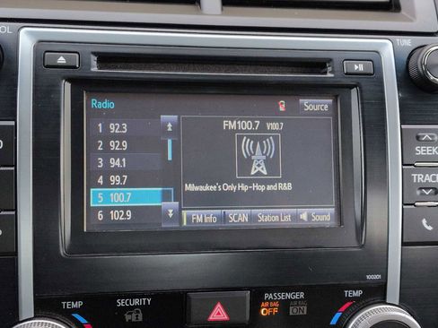 Used 2014 Toyota Camry LE image 26