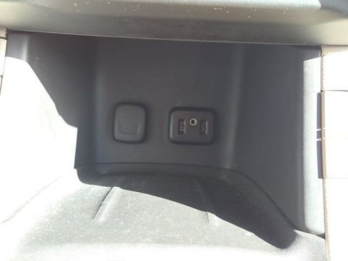 Used 2017 GMC Acadia Denali w/ Technology Package image 34