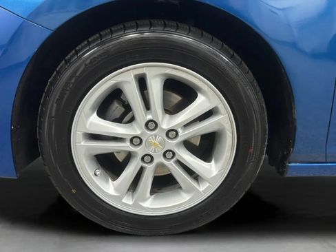 Used 2018 Chevrolet Cruze LT FWD image 26
