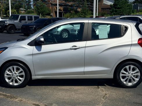 Used 2022 Chevrolet Spark LT FWD image 8