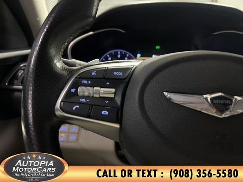 Used 2020 Genesis G70 2.0T image 26
