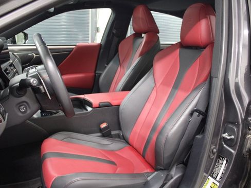 Used 2024 Lexus ES 300h F Sport w/ Accessory Package (Z1) image 5